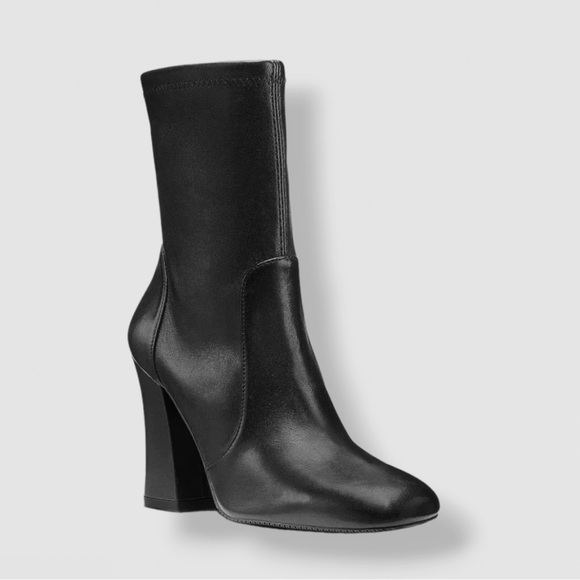 Stuart Weitzman Curveblock 100 - Picture 1 of 7